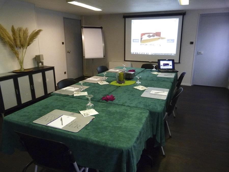 Kyriad Direct Acheres מראה חיצוני תמונה